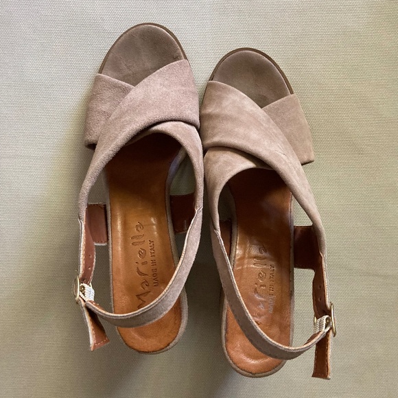 Mariella made in Italy Sling Back Taupe Suede Heels - Picture 1 of 7